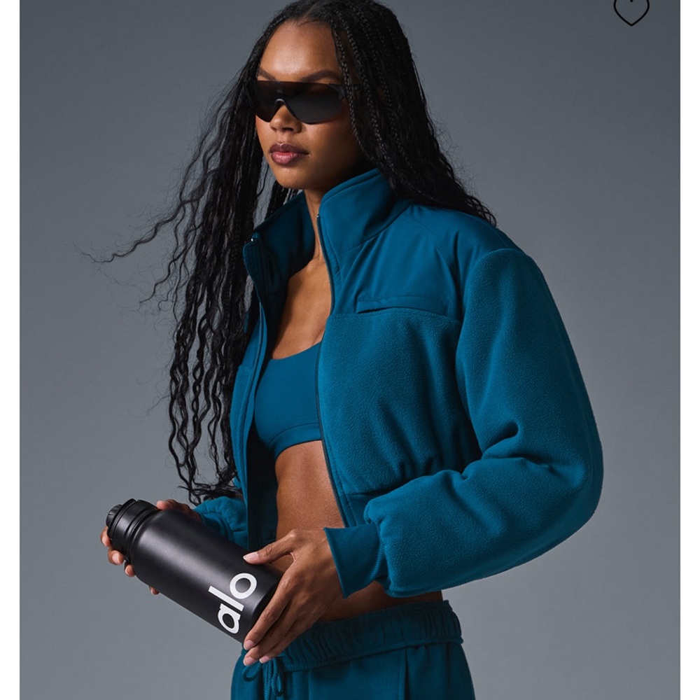 Alo yoga polar fleece cropped wintry mix jacket in eclipse blue